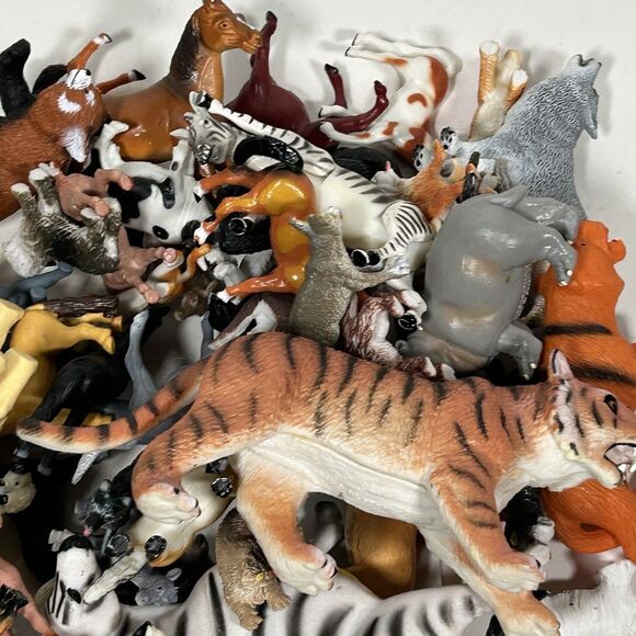 Lot of 86 Plastic Animal Minature Toys Figures Horse Dog Zebra Farm HIppo - Picture 13 of 14